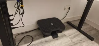 Reposapiés Ajustable Negro