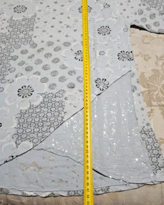 Camiseta azul estampada floral