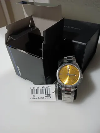 Casio MTP-1302PD-9AVEF Esfera mostaza/naranja Acer