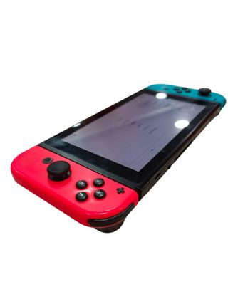 CONSOLA NINTENDO SWITCH STANDAR + DOCK +CARGADOR (JOYCON IZQUIERDO CON DRIFT)