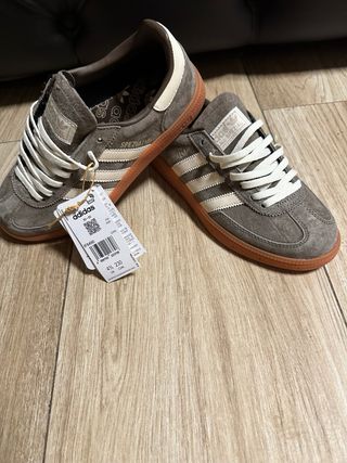 Adidas Bambas Mujer Negro y Gris