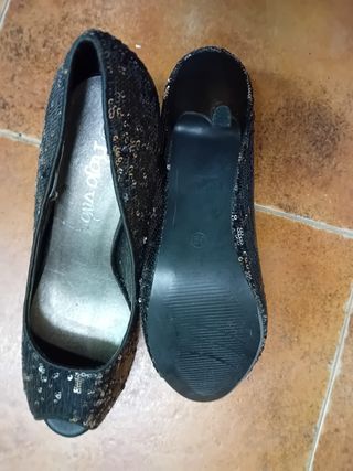 Zapatos fiesta tacón negro con lentejuelas