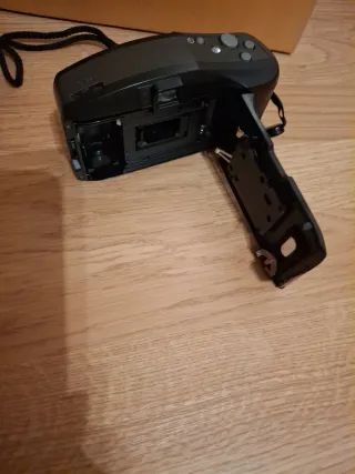 Cámara Olympus Superzoom 700BF