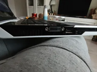 Fujitsu Siemens AMILO S 3655 Portátil. Sin disco