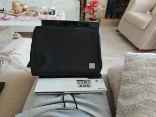 Fujitsu Siemens AMILO S 3655 Portátil. Sin disco