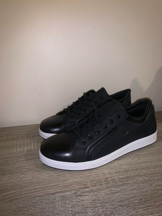 Tênis Lacoste Preto e Branco