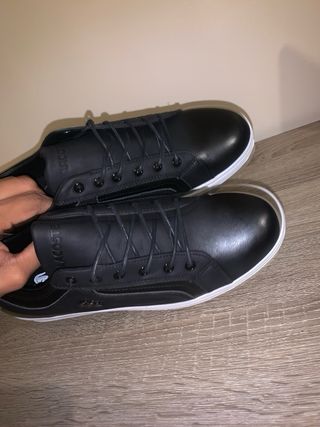 Tênis Lacoste Preto e Branco