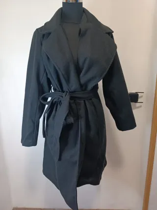 Abrigo de paño negro✅