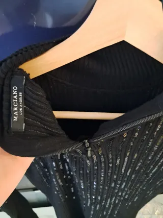 Blusa Marciano by Guess con lentejuelas