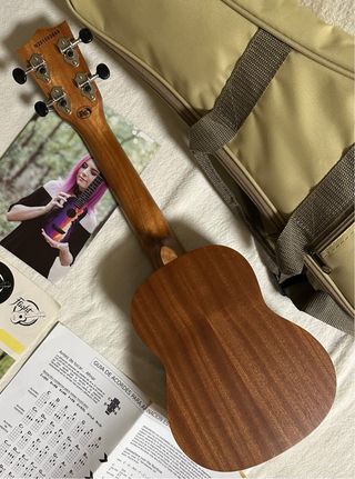 Ukelele soprano Flight NUS310, madera. A estrenar.
