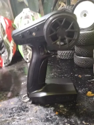 Coche RC Arrma Typhon 2s negociable