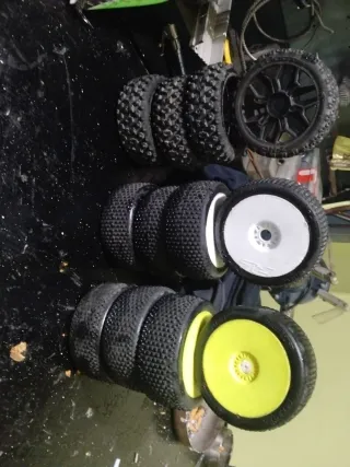 Coche RC Arrma Typhon 2s negociable