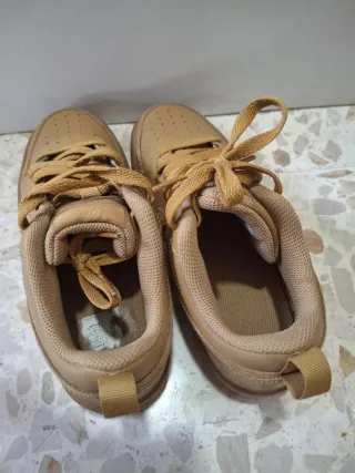 Nike Beige/Marrón Zapatillas