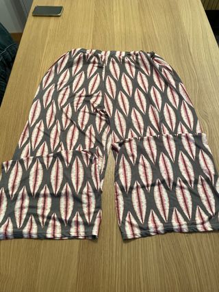 Pantalones anchos estampados