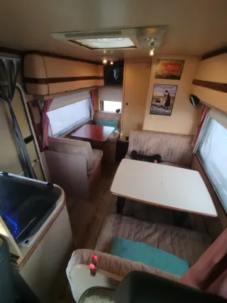 Autocaravana Dethless perfilada