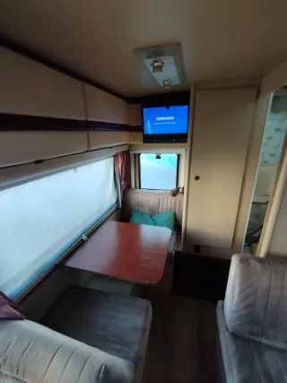 Autocaravana Dethless perfilada