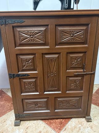 Máquina de coser Alfa antigua, modelo Sigma