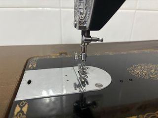Máquina de coser Alfa antigua, modelo Sigma