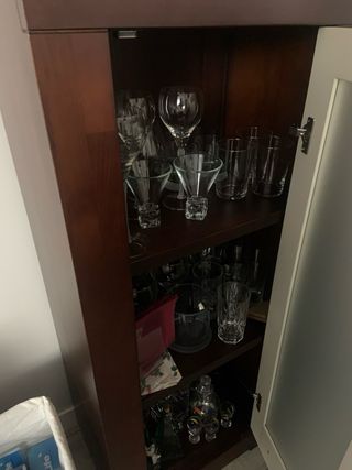 2 Muebles/Vitrina Salón Madera y Cristal