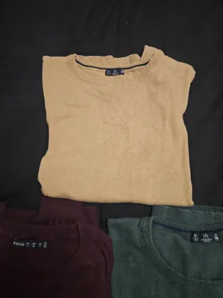 Se venden 3 jersey  talla M y L, perfecto estado.