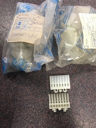 Piaggio 217894 Connettore