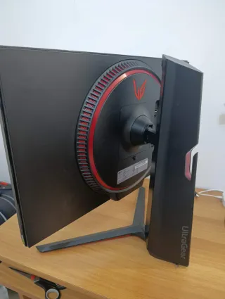 LG UltraGear Gaming Monitor 24" Full HD IP