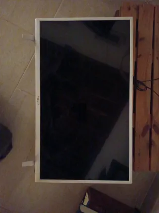 Televisión Nevir 32 blanca