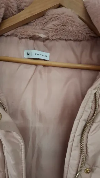 Abrigo rosa acolchado talla M