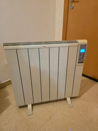 Radiador Bajo Consumo Energía Azul