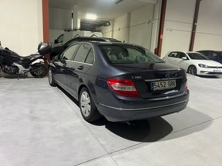 Mercedes-Benz Clase C 2010