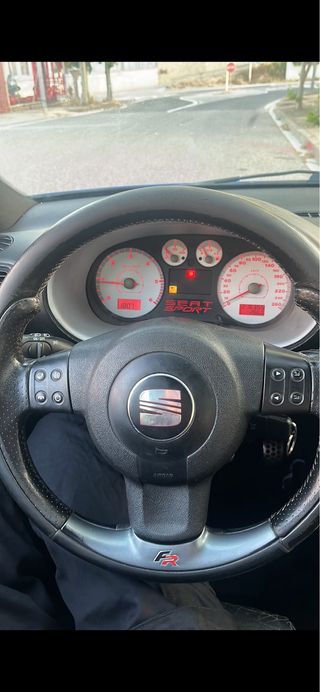 Volante Seat Leon FR