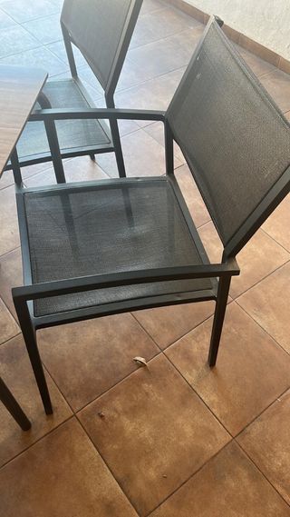 Sedia da esterno in metallo e tessuto. 20 unità