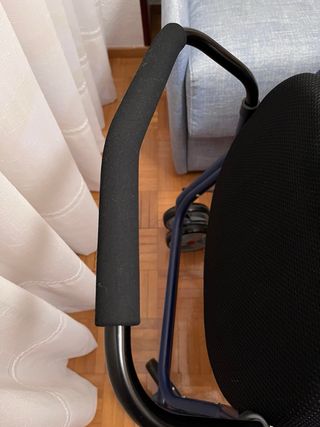 Andador 4 ruedas con asiento