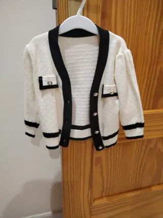 Abrigo largo acolchado con pelo.