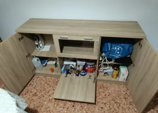 Mueble aparador salón madera y cristal