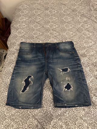 Vaqueros cortos rotos Talla 44