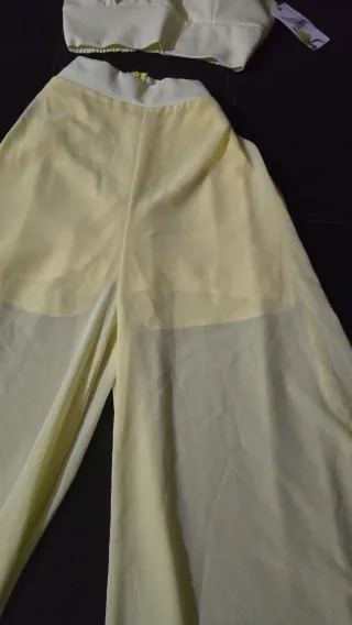 Conjunto Top Corto y Pantalón Ancho Amarillo T/S