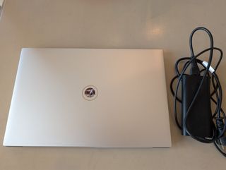 Dell XPS 9710 Plata