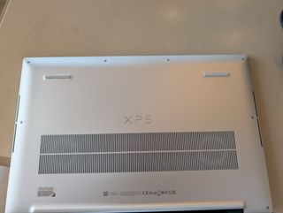 Dell XPS 9710 Plata