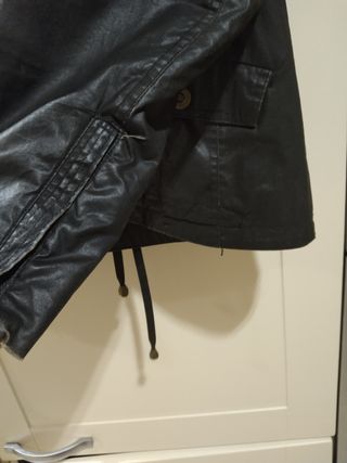 Chamarra de mujer con capucha