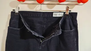 Pantalón vaquero negro