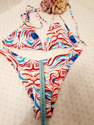 Bikini fluido abstracto multicolor