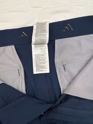 Pantalón corto Adidas azul marino