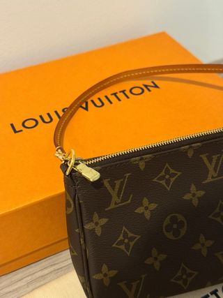 Louis Vuitton Pochette Accessories NM