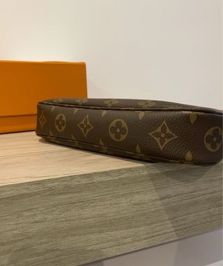 Louis Vuitton Pochette Accessories NM