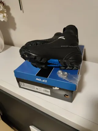 Botas XLC Talla 39 Negras.  Usadas 2 veces.