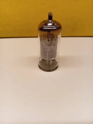 EAF 22 Válvula EAF 42 Radio Antiguo