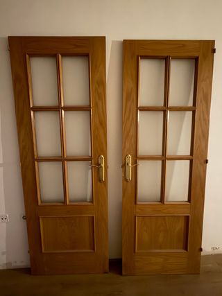 Puertas de madera interior con cristal