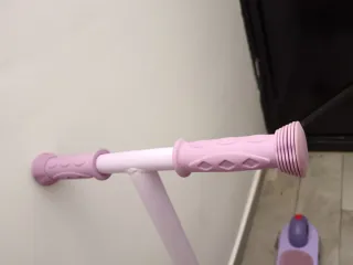 Patinete eléctrico infantil morado