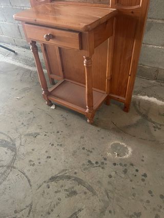Mueble de entrada con espejo y cajón